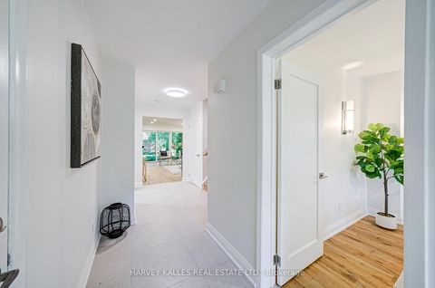 Photo 3 at 42 Crimson Mill Way, Windfields, Toronto