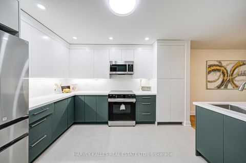 Photo 7 at 42 Crimson Mill Way, Windfields, Toronto