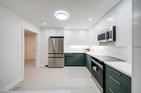 Photo 9 at 42 Crimson Mill Way, Windfields, Toronto