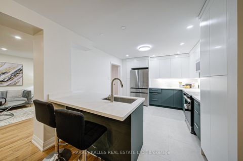 Photo 10 at 42 Crimson Mill Way, Windfields, Toronto