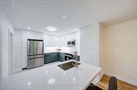 Photo 11 at 42 Crimson Mill Way, Windfields, Toronto