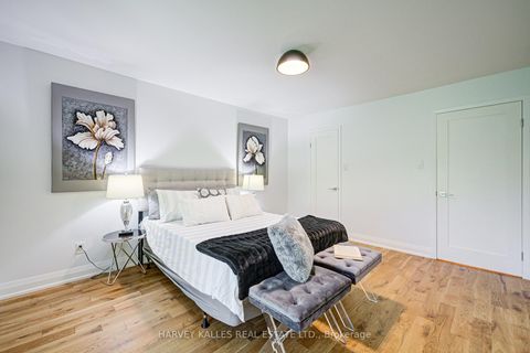 Photo 20 at 42 Crimson Mill Way, Windfields, Toronto