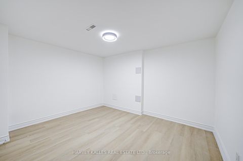 Photo 34 at 42 Crimson Mill Way, Windfields, Toronto