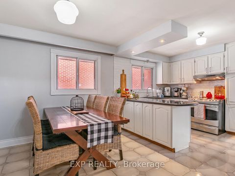 Photo 1 at 146 Weldrick Road W, North Richvale, Richmond Hill