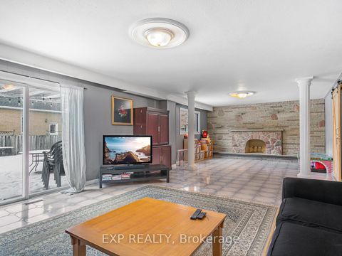 Photo 12 at 146 Weldrick Road W, North Richvale, Richmond Hill