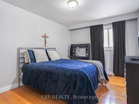 Photo 15 at 146 Weldrick Road W, North Richvale, Richmond Hill