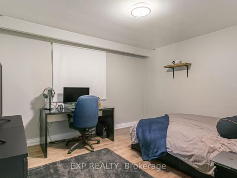 Photo 18 at 146 Weldrick Road W, North Richvale, Richmond Hill