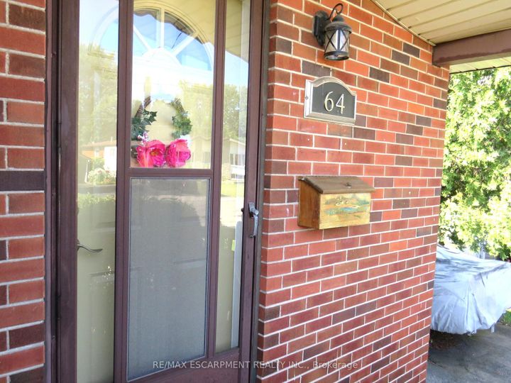 Photo 2 at 64 Luscombe Street, Greeningdon, Hamilton