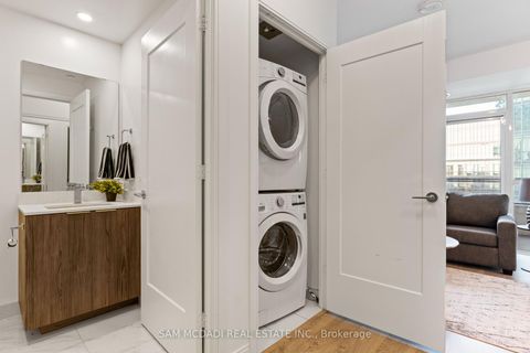 Photo 11 at 1405 - 65 Annie Craig Drive, Mimico, Toronto