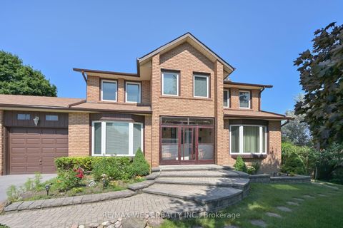 Photo 1 at 3 Henry Gate, Nobleton, King