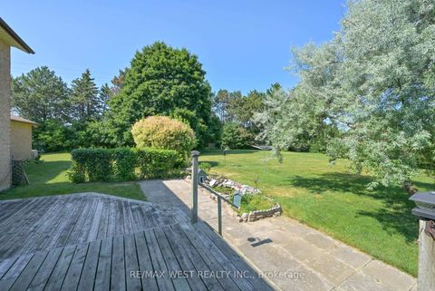 Photo 9 at 3 Henry Gate, Nobleton, King