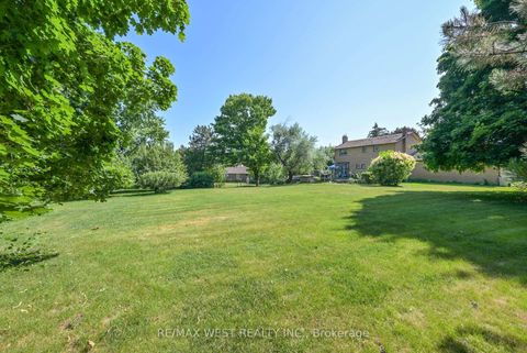 Photo 33 at 3 Henry Gate, Nobleton, King