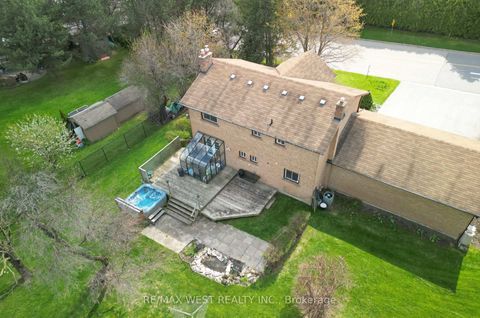 Photo 35 at 3 Henry Gate, Nobleton, King