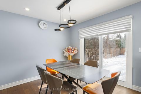 Photo 11 at 39 Davean Drive, Windfields, Toronto