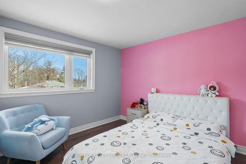 Photo 15 at 39 Davean Drive, Windfields, Toronto