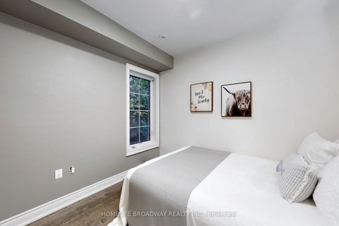 Photo 23 at 18 - 10 Hargrave Lane, York Mills, Toronto