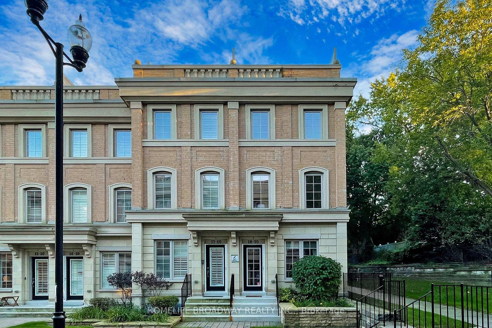 18 - 10 Hargrave Lane, York Mills, Toronto 