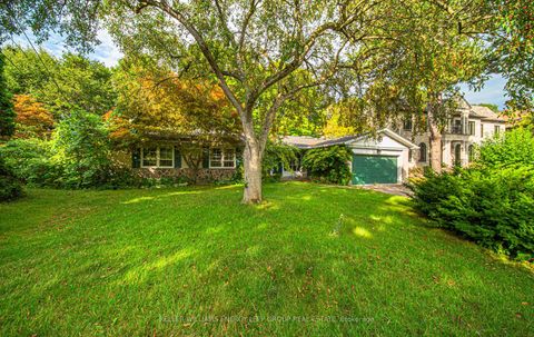 Photo 3 at 15 Artinger Court, Don Mills, Toronto