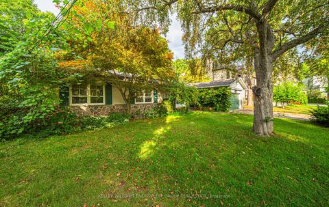 Photo 4 at 15 Artinger Court, Don Mills, Toronto