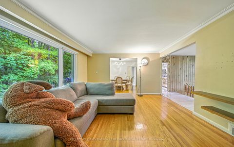 Photo 18 at 15 Artinger Court, Don Mills, Toronto