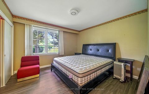 Photo 21 at 15 Artinger Court, Don Mills, Toronto