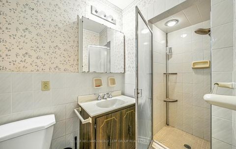Photo 27 at 15 Artinger Court, Don Mills, Toronto