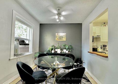 Photo 13 at 303 - 114 Vaughan Road, Cedarvale, Toronto