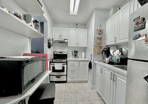 Photo 21 at 303 - 114 Vaughan Road, Cedarvale, Toronto