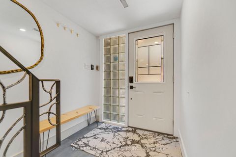 Photo 4 at 9 Douville Court, Waterfront Communities C8, Toronto