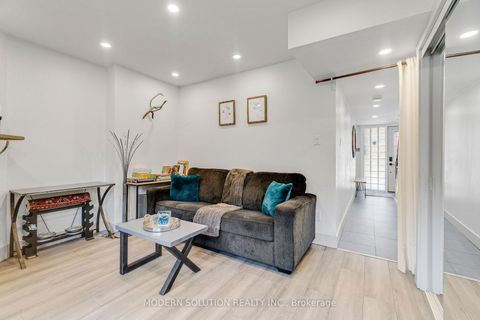 Photo 6 at 9 Douville Court, Waterfront Communities C8, Toronto