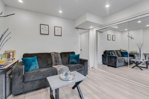 Photo 7 at 9 Douville Court, Waterfront Communities C8, Toronto