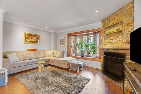 Photo 10 at 9 Douville Court, Waterfront Communities C8, Toronto