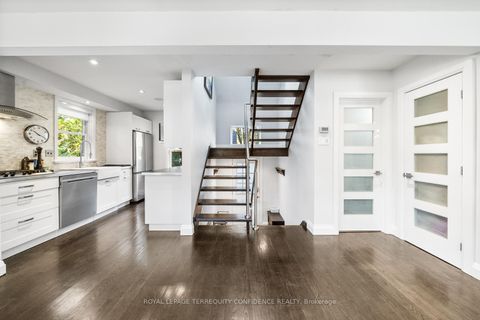 Photo 12 at 45 Glenborough Park Crescent, Newtonbrook West, Toronto