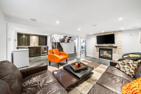 Photo 20 at 45 Glenborough Park Crescent, Newtonbrook West, Toronto
