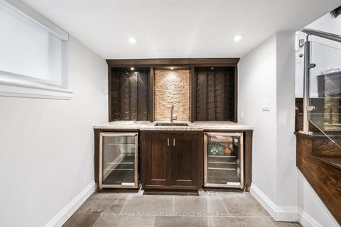 Photo 21 at 45 Glenborough Park Crescent, Newtonbrook West, Toronto