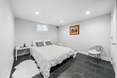 Photo 23 at 45 Glenborough Park Crescent, Newtonbrook West, Toronto