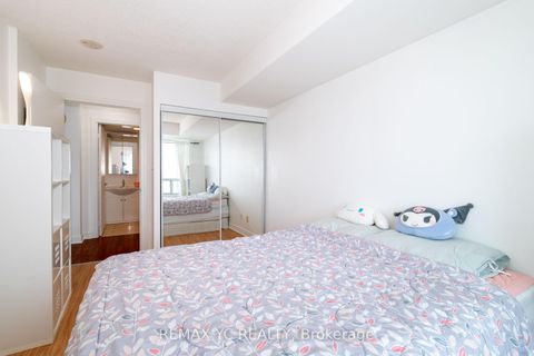 Photo 5 at 2612 - 16 Harrison Garden Boulevard, Willowdale East, Toronto