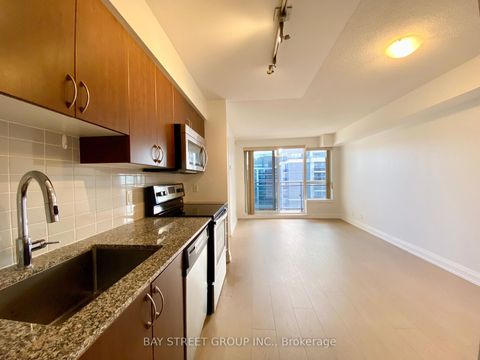 Photo 2 at 925 - 370 Highway 7 E, Doncrest, Richmond Hill