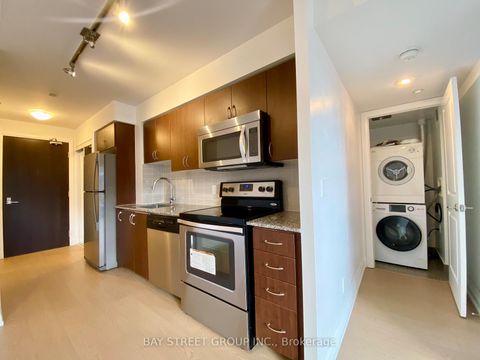 Photo 3 at 925 - 370 Highway 7 E, Doncrest, Richmond Hill