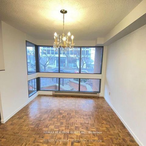 Photo 5 at 115 - 349 St Clair Avenue W, Casa Loma, Toronto