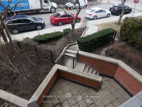 Photo 28 at 115 - 349 St Clair Avenue W, Casa Loma, Toronto