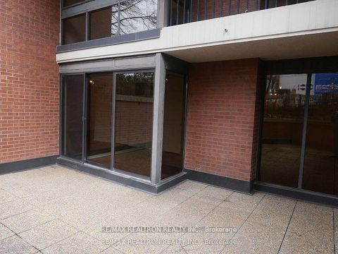 Photo 31 at 115 - 349 St Clair Avenue W, Casa Loma, Toronto