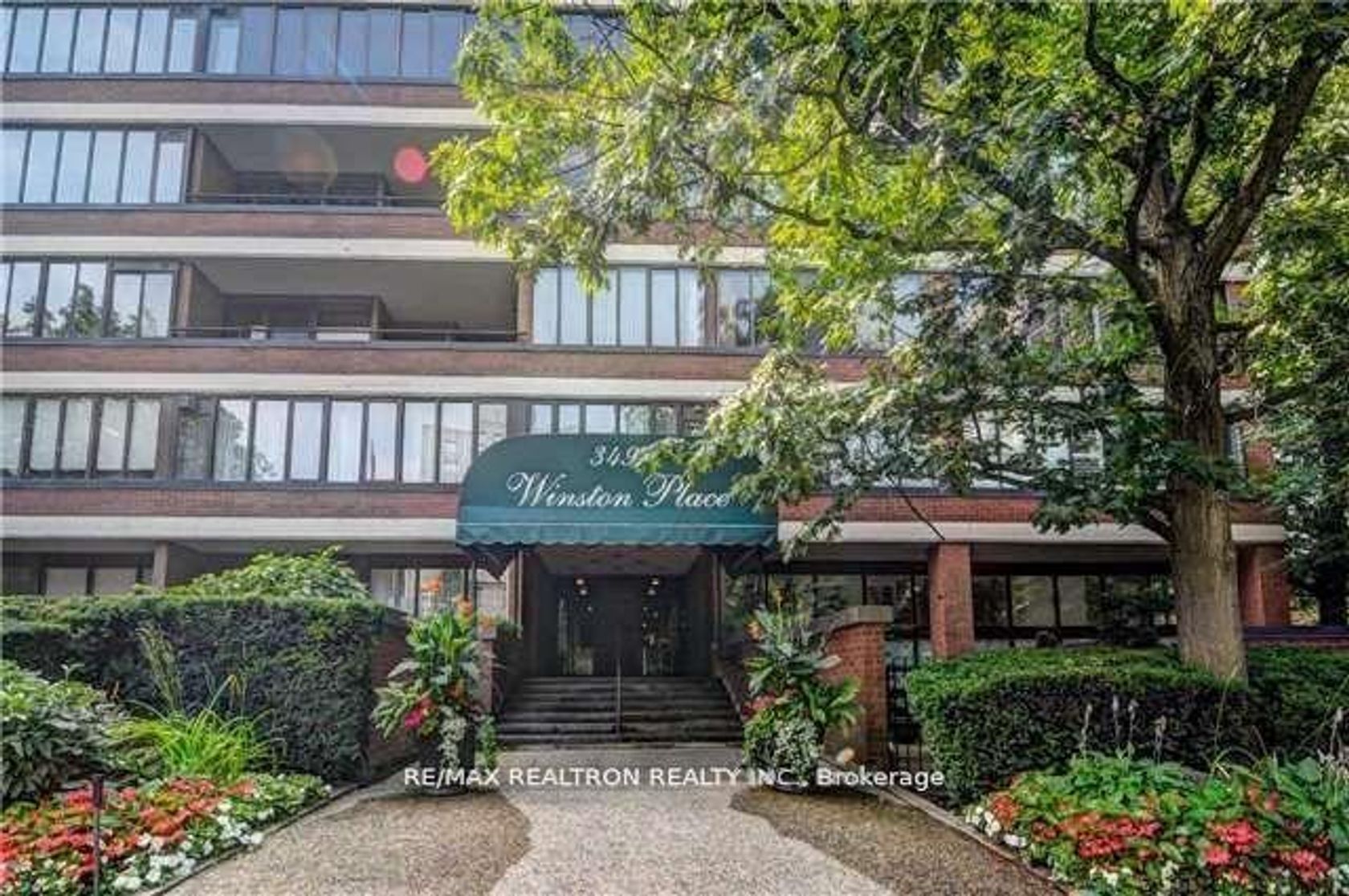 115 - 349 St Clair Avenue W, Casa Loma, Toronto 