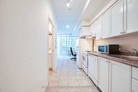 Photo 5 at 2107 - 219 Fort York Boulevard, Niagara, Toronto