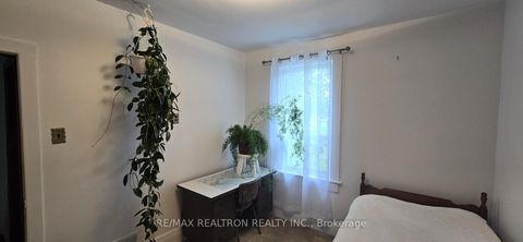Photo 9 at 582 Runnymede Road, Bloor West Village, Toronto