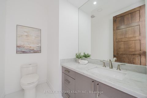 Photo 17 at 26 Lancer Drive, Maple, Vaughan