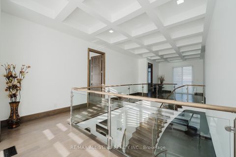 Photo 19 at 26 Lancer Drive, Maple, Vaughan
