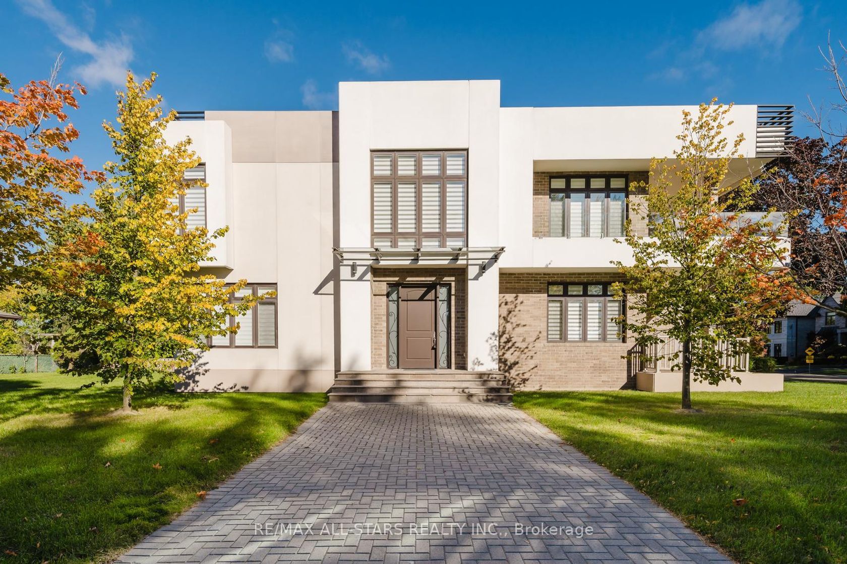 26 Lancer Drive, Maple, Vaughan 