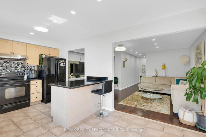 Photo 6 at 302 Black Drive, CL Clarke, Milton