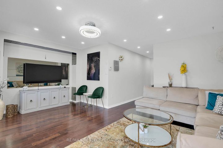Photo 8 at 302 Black Drive, CL Clarke, Milton